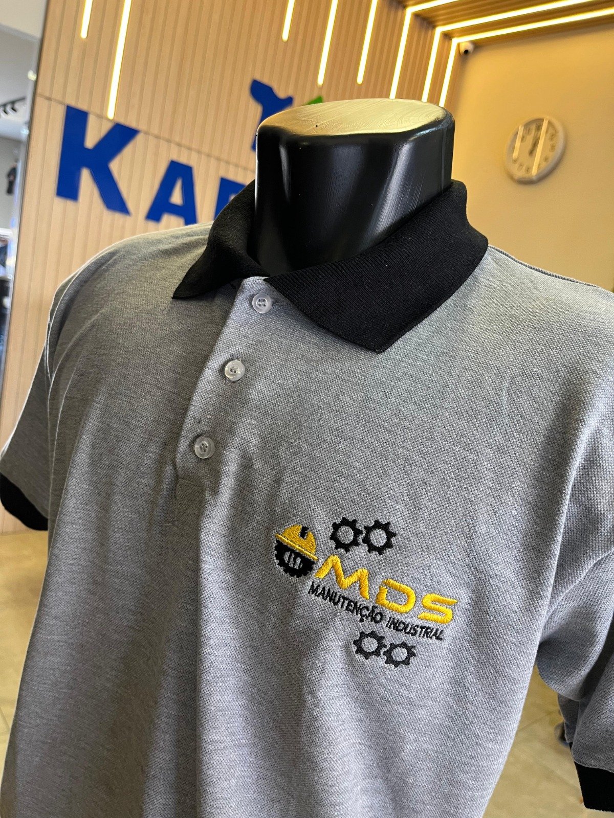 Uniforme Corporativo 1